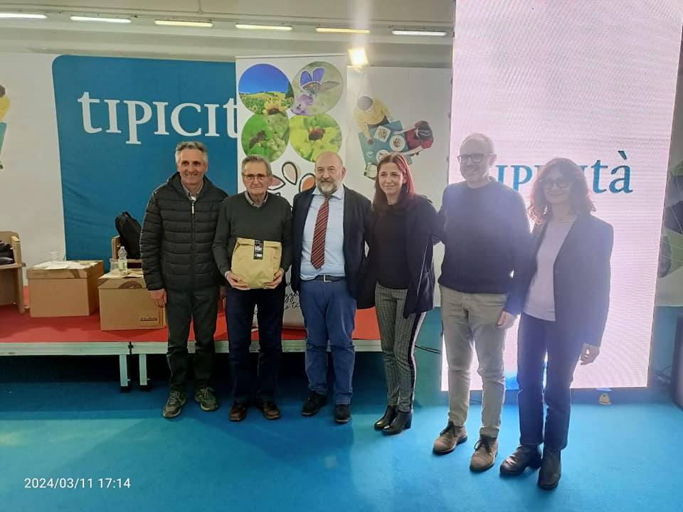 430034853_387454244041786_2502038083916218376_n