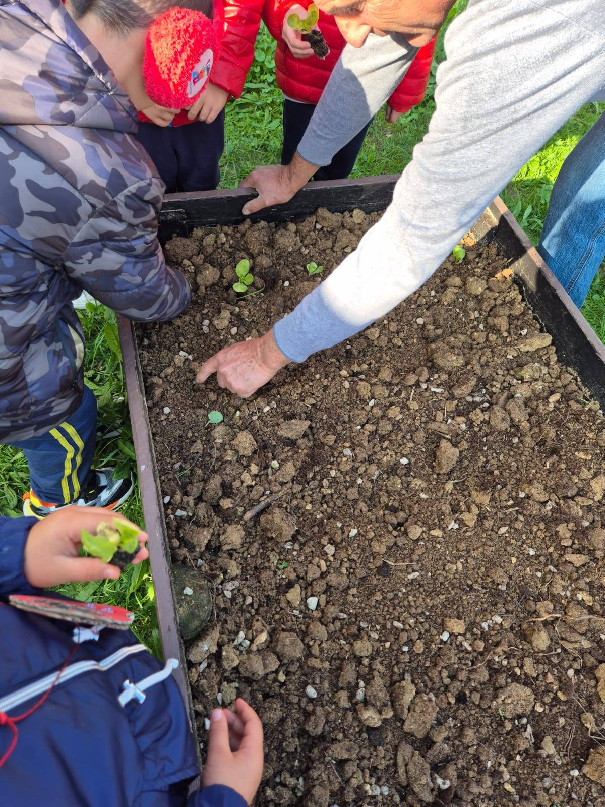 468980912_563695946417614_3769661036149488234_n