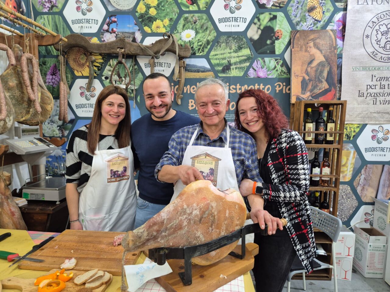 WhatsApp Image 2025-03-10 at 17.54.11 (4)